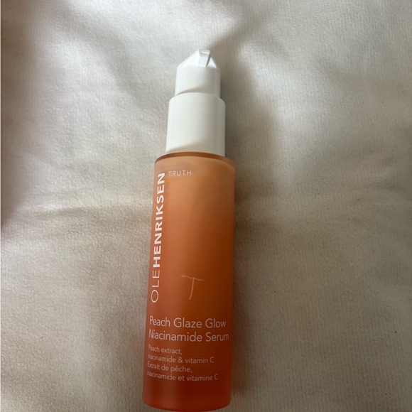 💋2/$25 Ole Henriksen peach glaze glow niacinamide serum - Picture 10 of 11